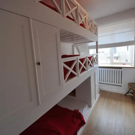 In With Balcony Apartment *